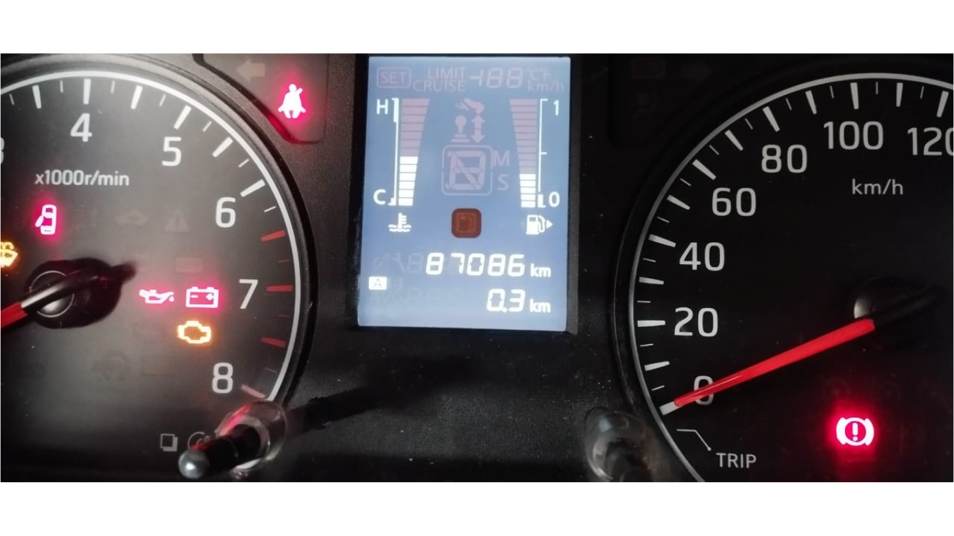 2021 Nissan Urvan 2.5 Panel Amplia Aa Paquete Seguridad Mt