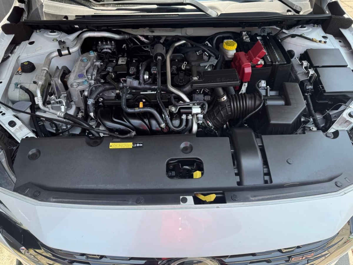 2024 Nissan SENTRA 4P SR BI-TONO L42.0 AUT