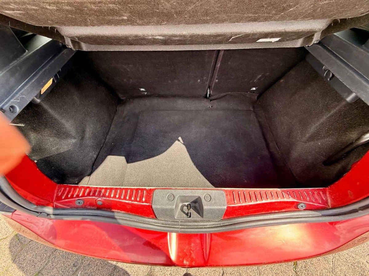 2023 RENAULT STEPWAY 5 PTS HB STEPWAY INTENS 16L TA AAC AUT VE GPS RA-16