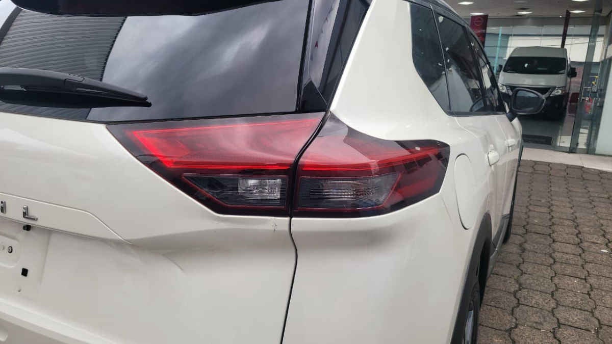 2023 Nissan X-TRAIL 5 PTS PLATINIUM PLUS CVT 2.5 LTS 2 ROW