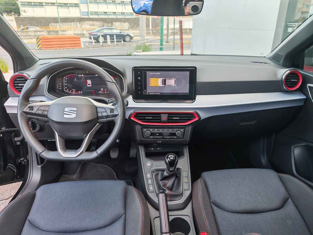 2023 SEAT IBIZA 5 PTS FR 16L 110 HP TM5 AAC ASTOS DEPORTIVOS F LED RA-17