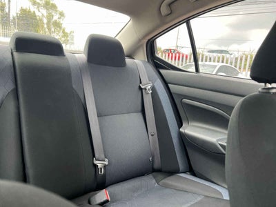 2023 Nissan Versa 4p Advance L4/1.6 Man