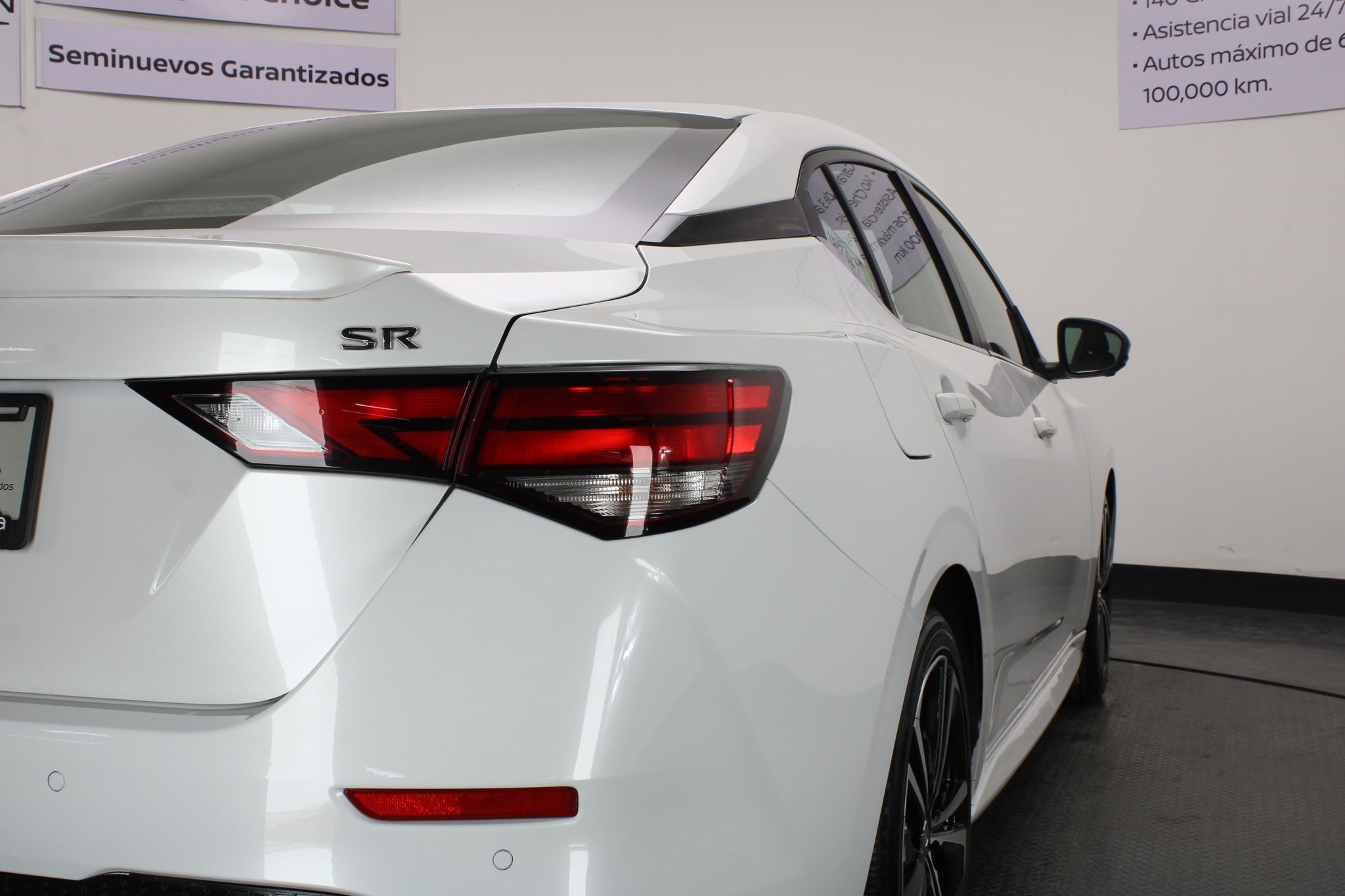 2023 Nissan Sentra 2.0 SR Platinum At