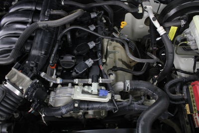 2020 Nissan NP300 Doble Cabina 2.5 SE Paq Seguridad Mt