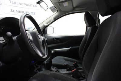 2020 Nissan NP300 Doble Cabina 2.5 SE Paq Seguridad Mt