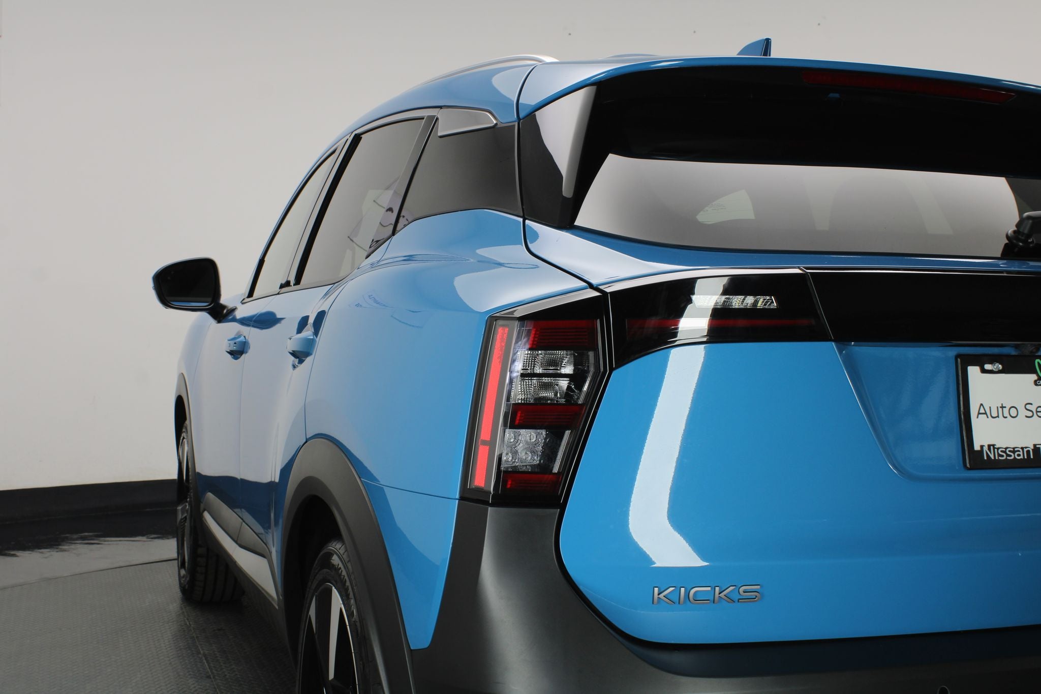 2025 Nissan Kicks 2.0 Platinum At