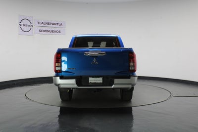 2025 Mitsubishi L200 2.4 Gls Cabina Doble 4x4 Diesel At