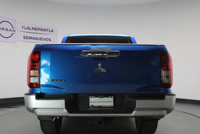2025 Mitsubishi L200 2.4 Gls Cabina Doble 4x4 Diesel At