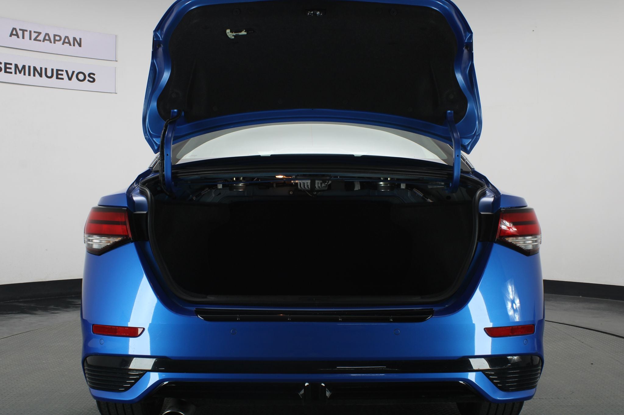 2025 Nissan Sentra 2.0 SR Platinum At