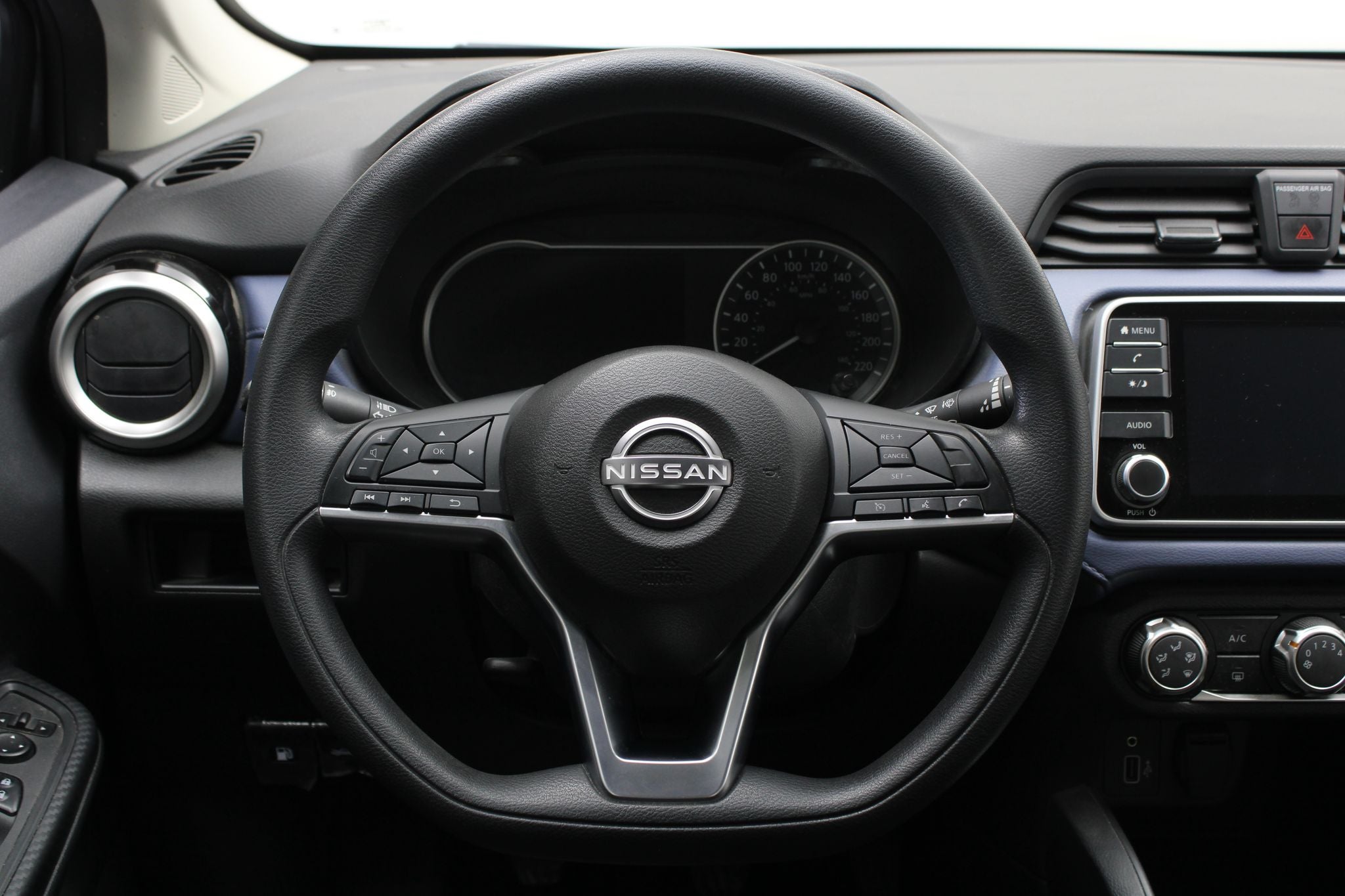 2025 Nissan Versa 1.6 Advance Mt