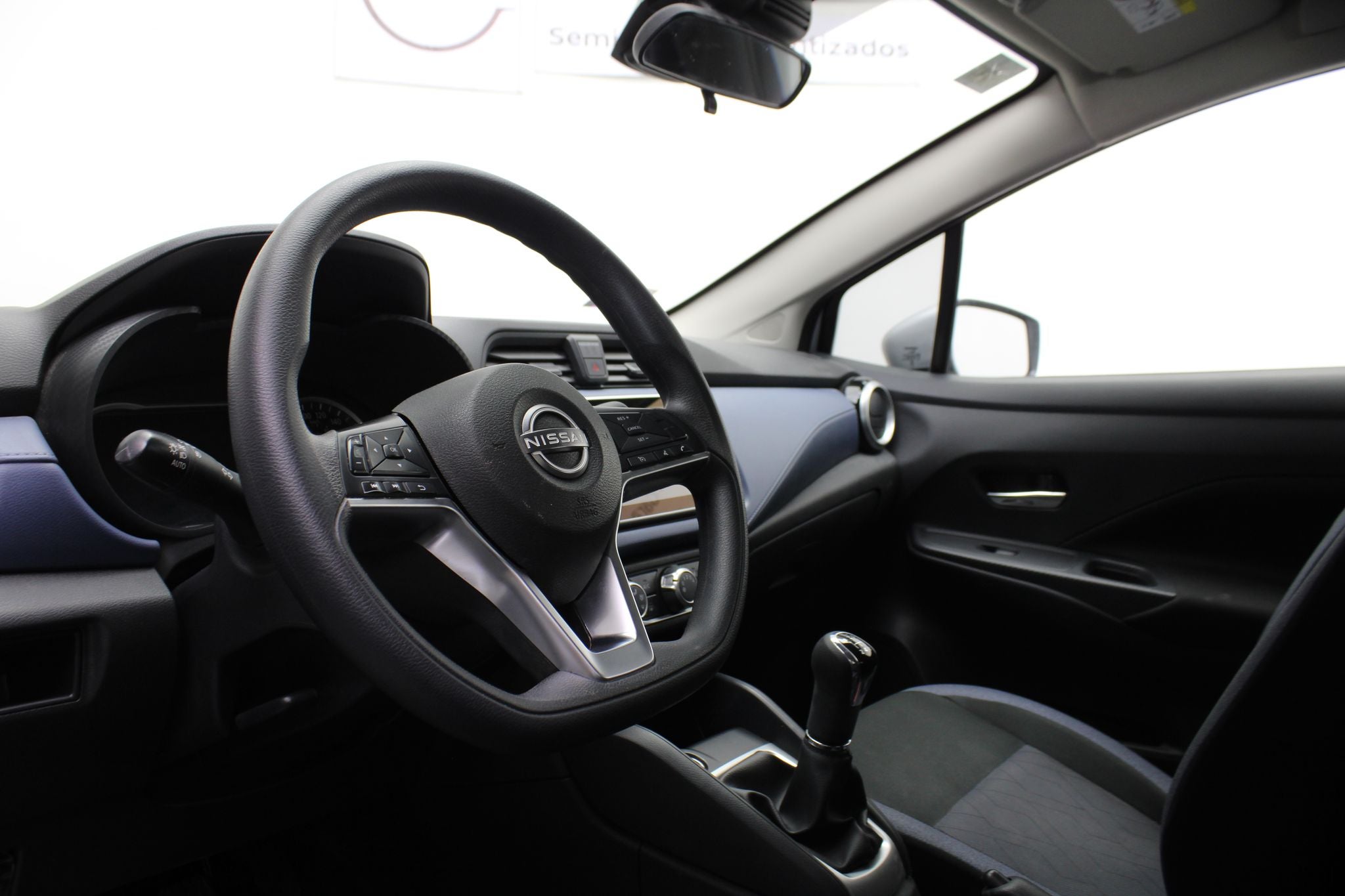 2025 Nissan Versa 1.6 Advance Mt