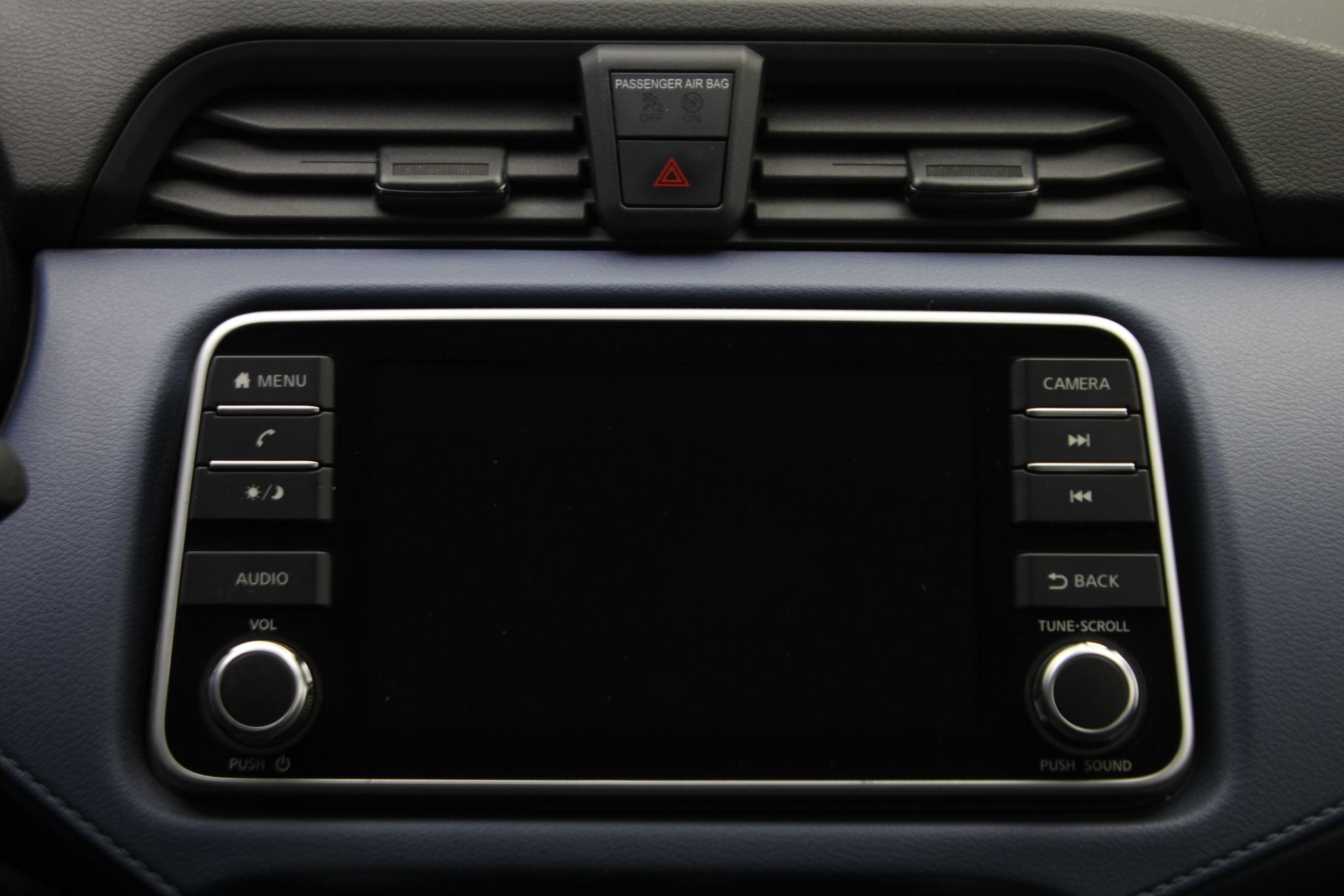 2025 Nissan Versa 1.6 Advance Mt