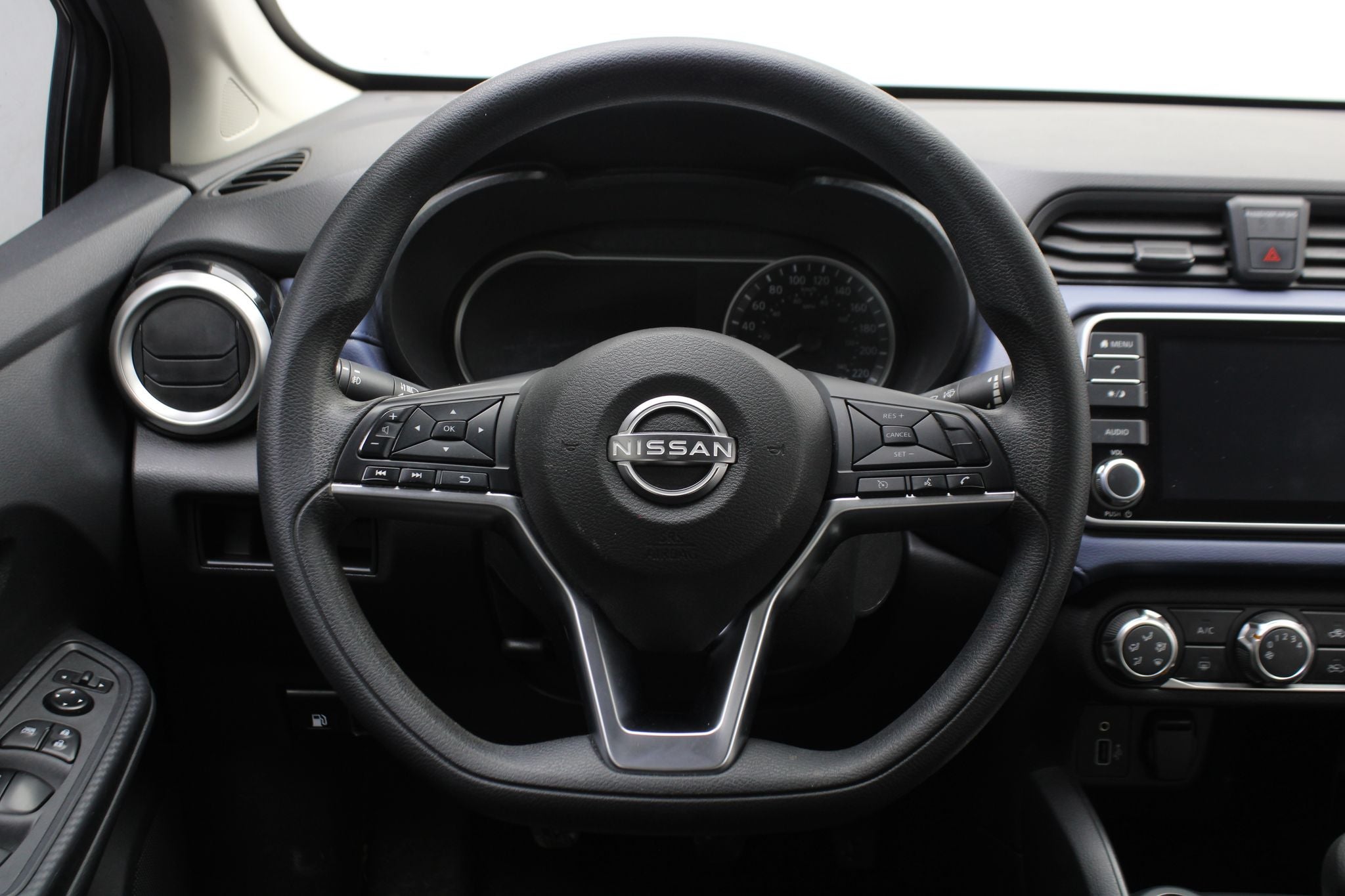 2025 Nissan Versa 1.6 Advance Mt