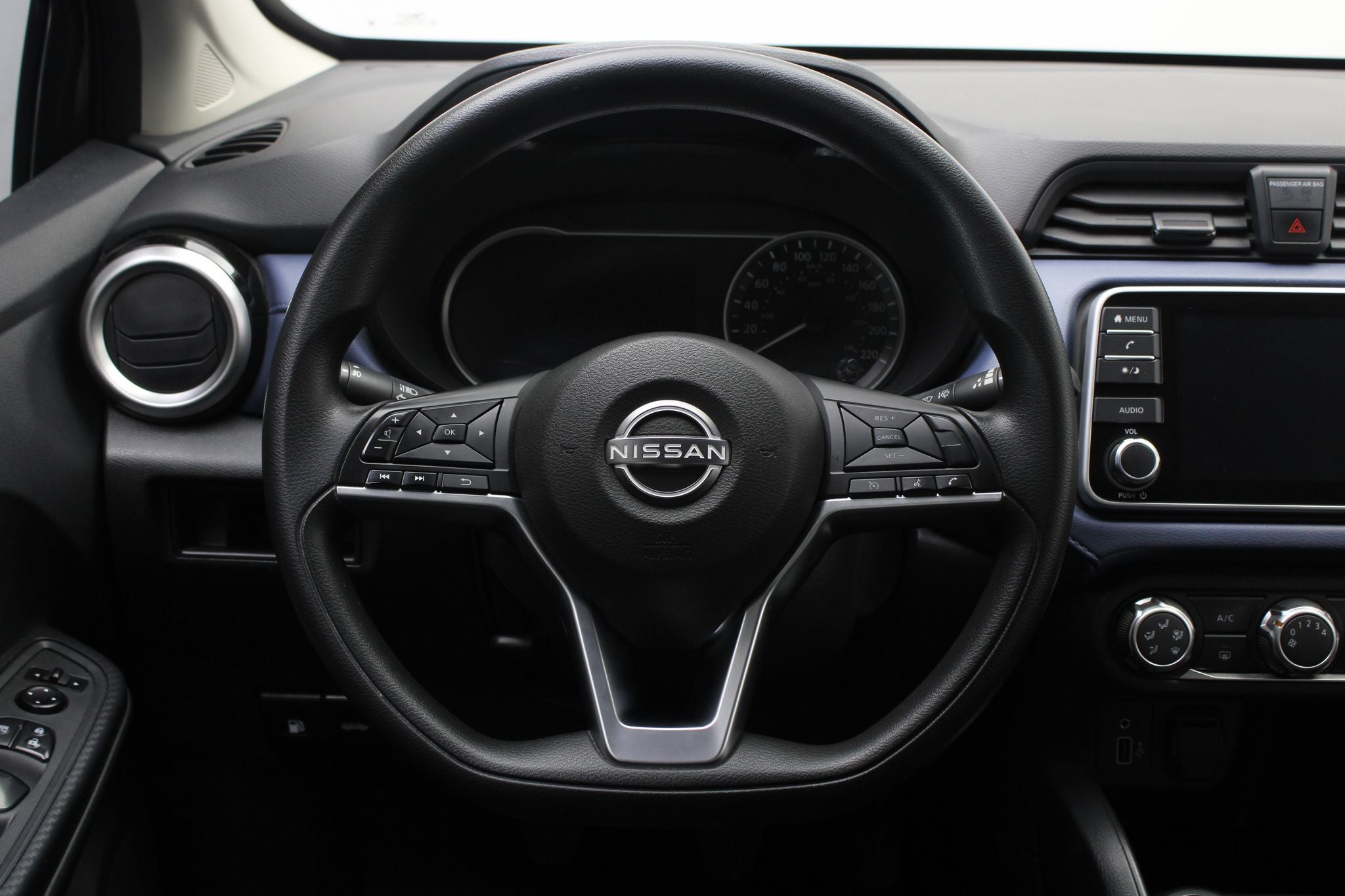 2025 Nissan Versa 1.6 Advance Mt