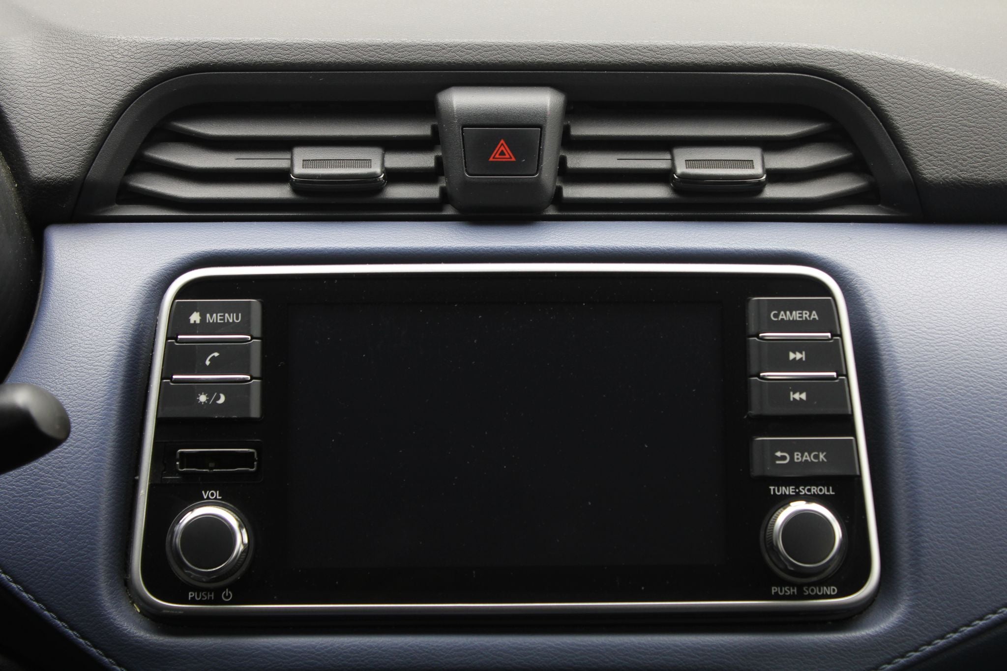 2023 Nissan Versa 1.6 Advance At