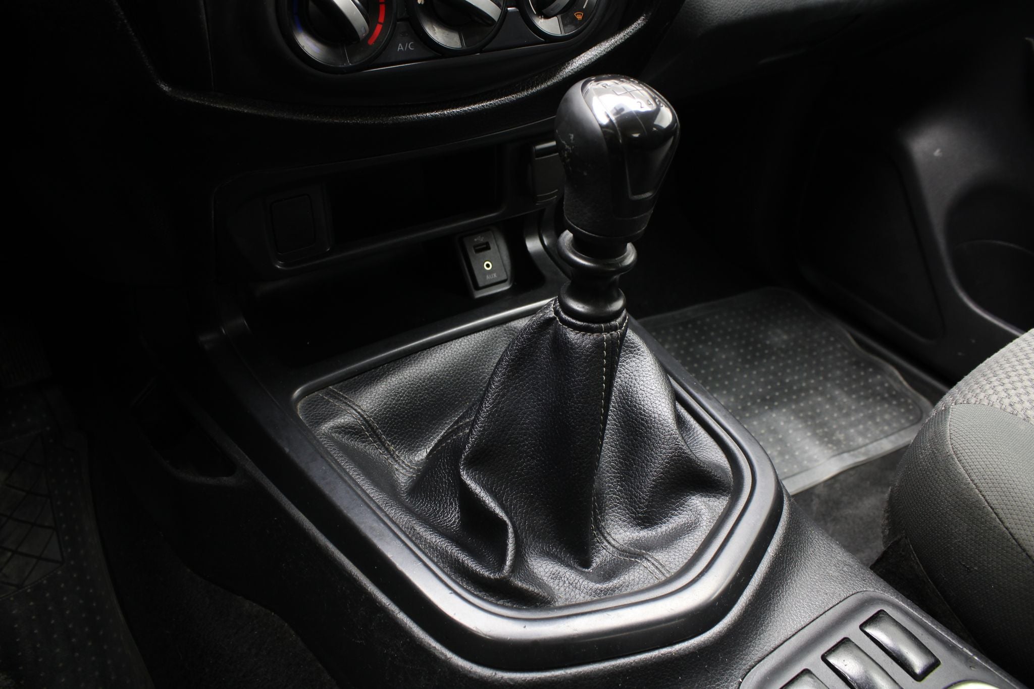 2022 Nissan Frontier 2.5 Se Mt