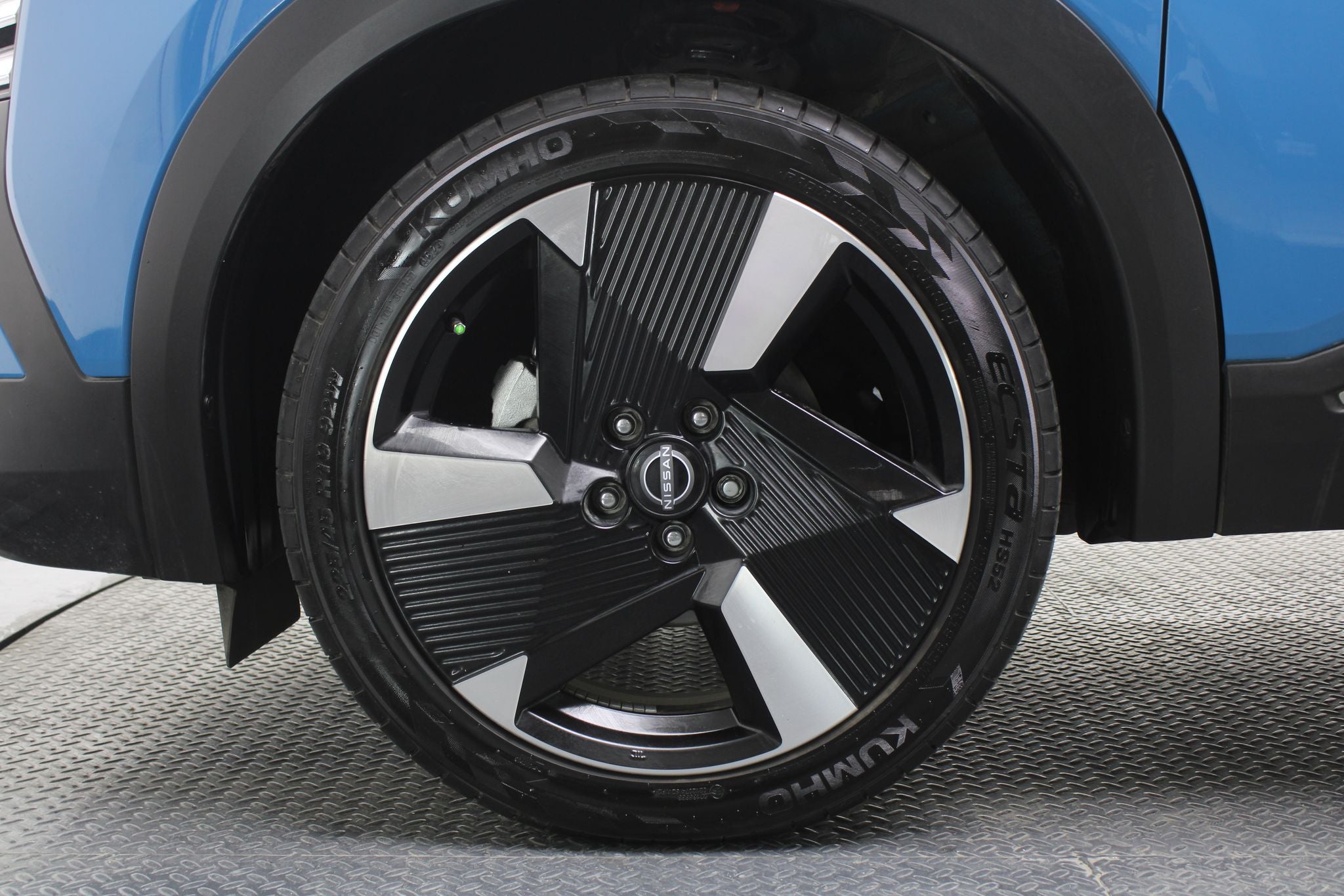 2025 Nissan Kicks 2.0 Exclusive At