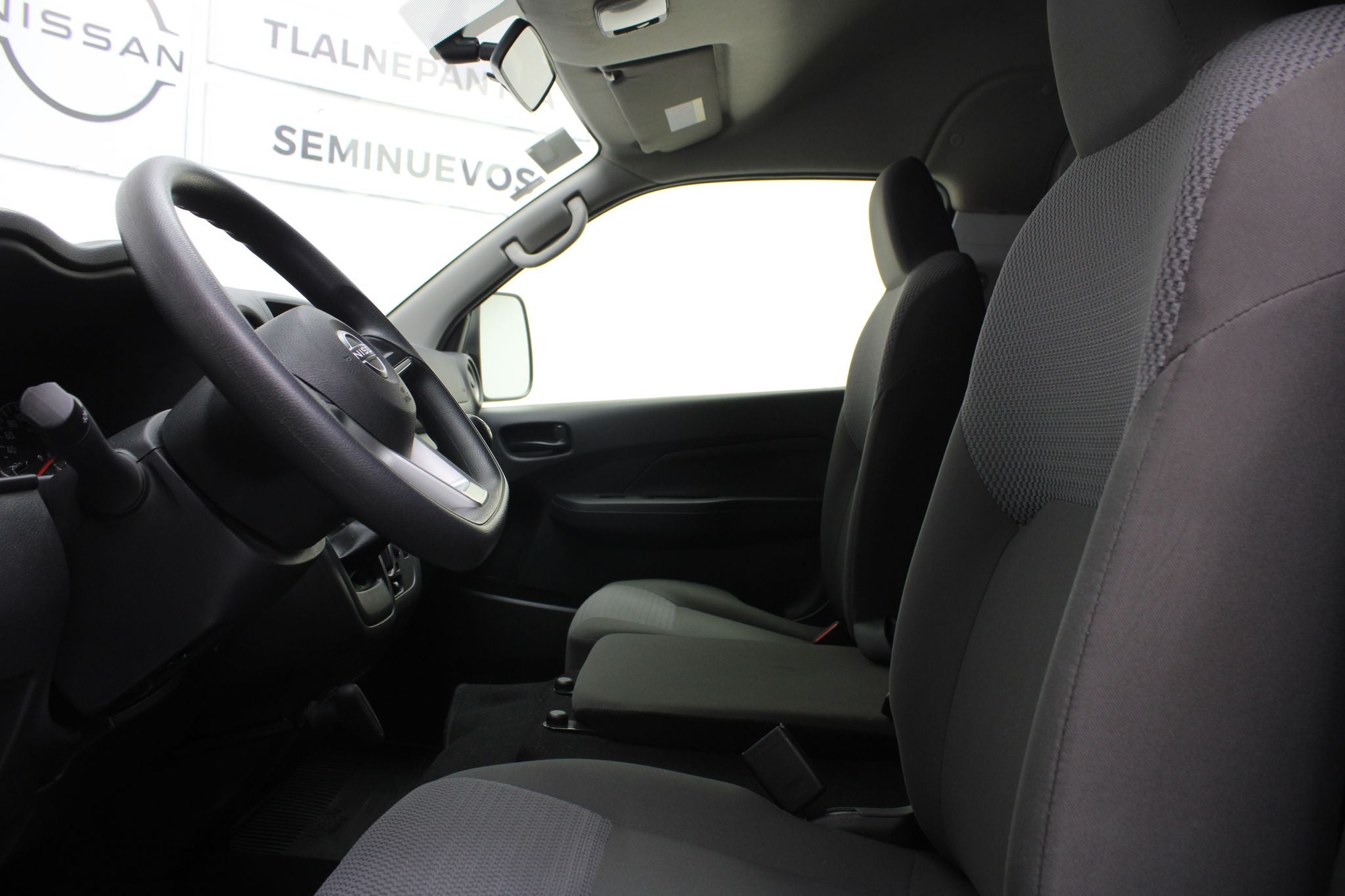 2024 Nissan Urvan 2.5 Panel Amplia AA Mt