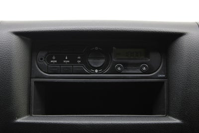 2024 Nissan Urvan 2.5 Panel Amplia AA Mt