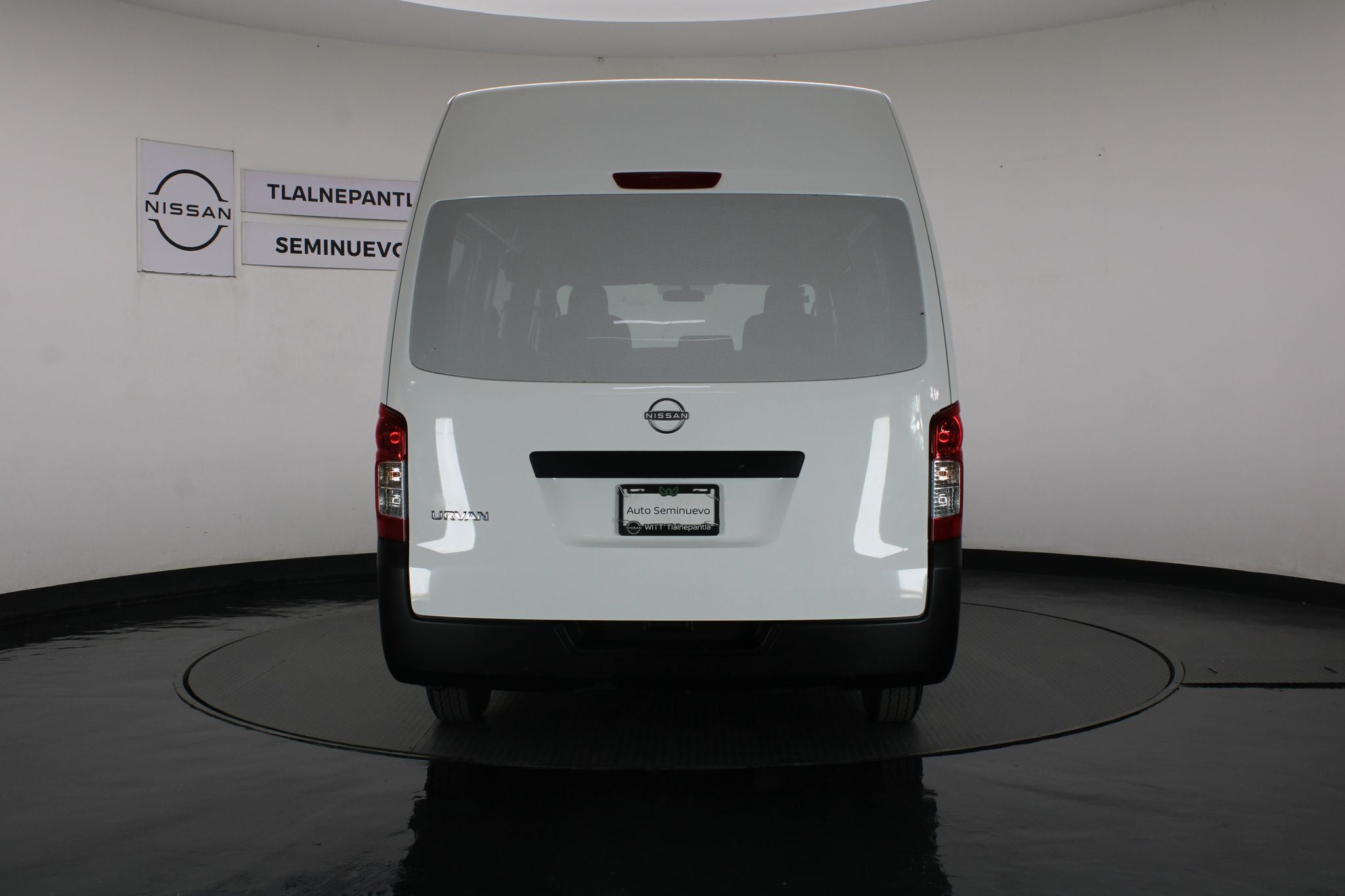 2024 Nissan Urvan 2.5 Panel Amplia AA Mt