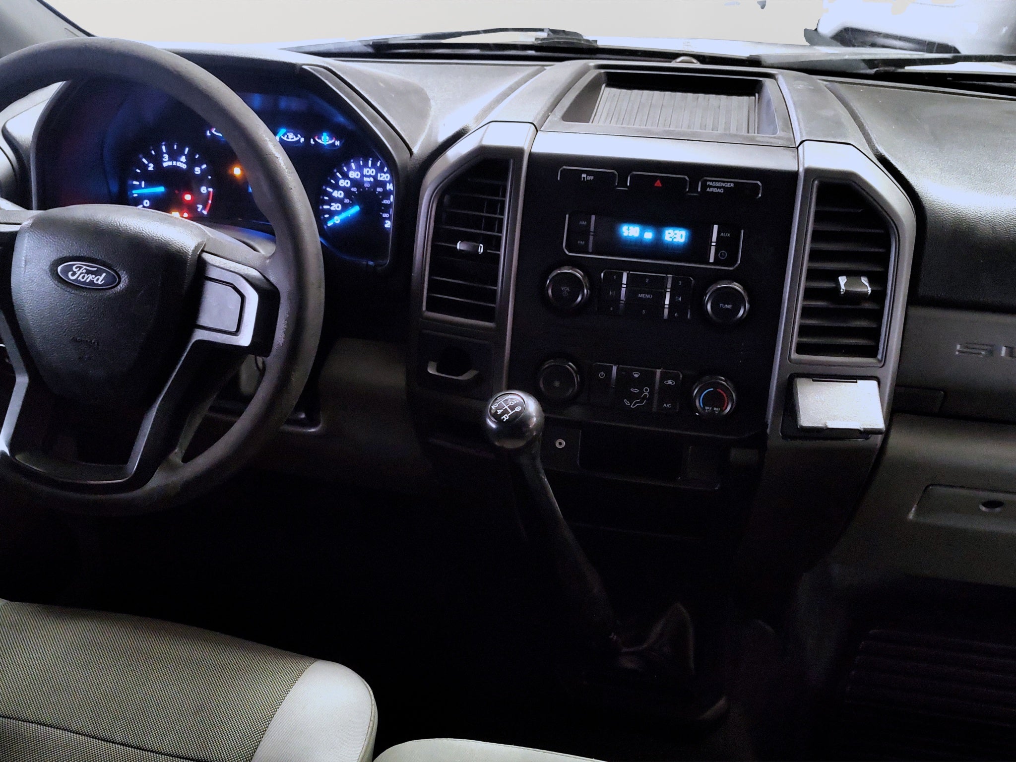 2019 Ford F-350 2 PTS F-350 XL CHASIS CABINA V8 62L TM5 AAC