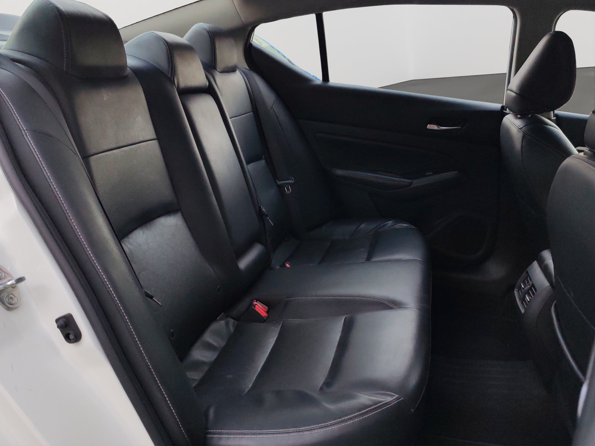 2023 Nissan ALTIMA 4P EXCLUSIVE L42.0T AUT