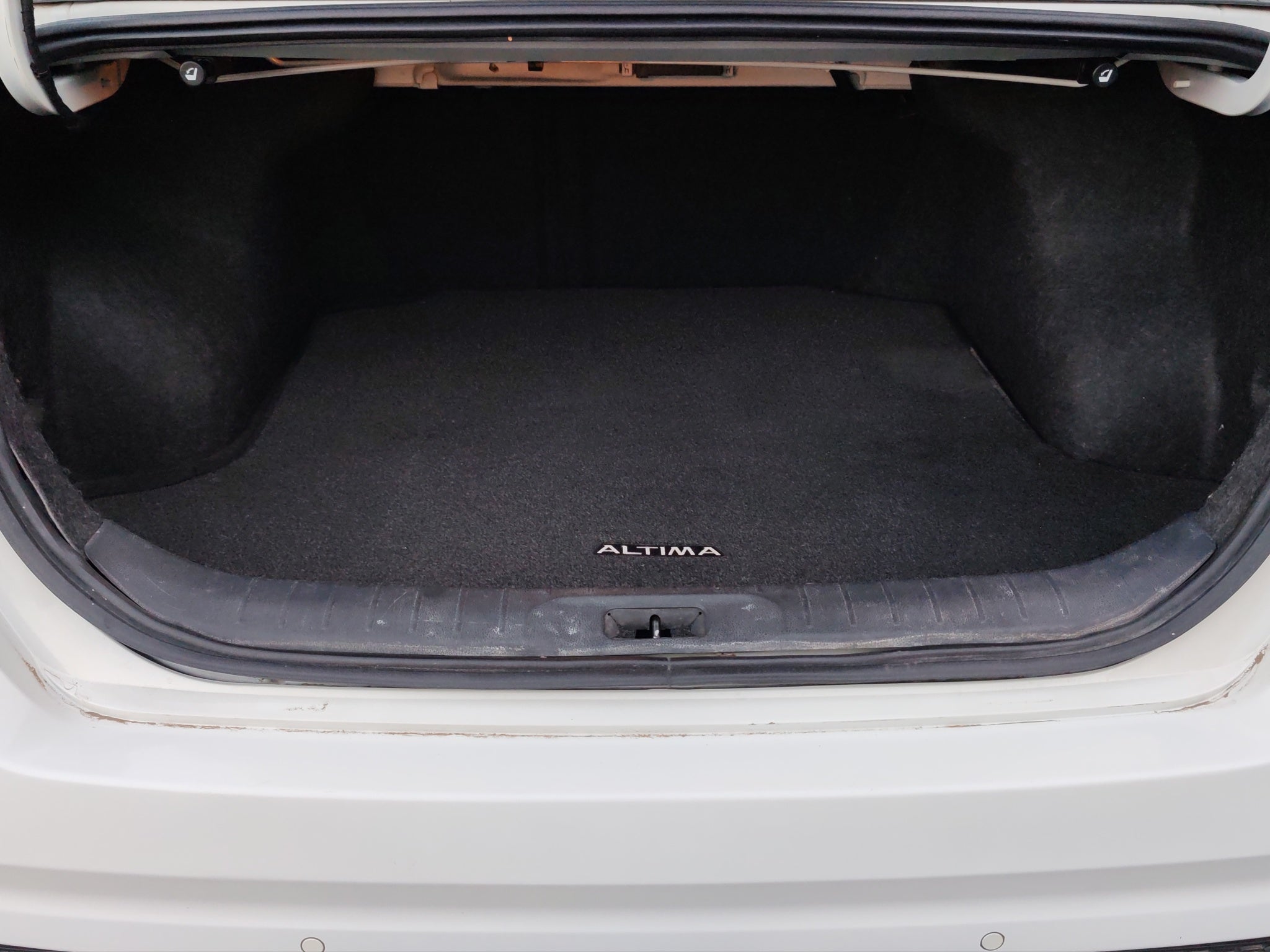 2023 Nissan ALTIMA 4P EXCLUSIVE L42.0T AUT