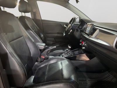 2018 Kia RIO 5 PTS HB EX TM6 VE QC F NIEBLA RA-15