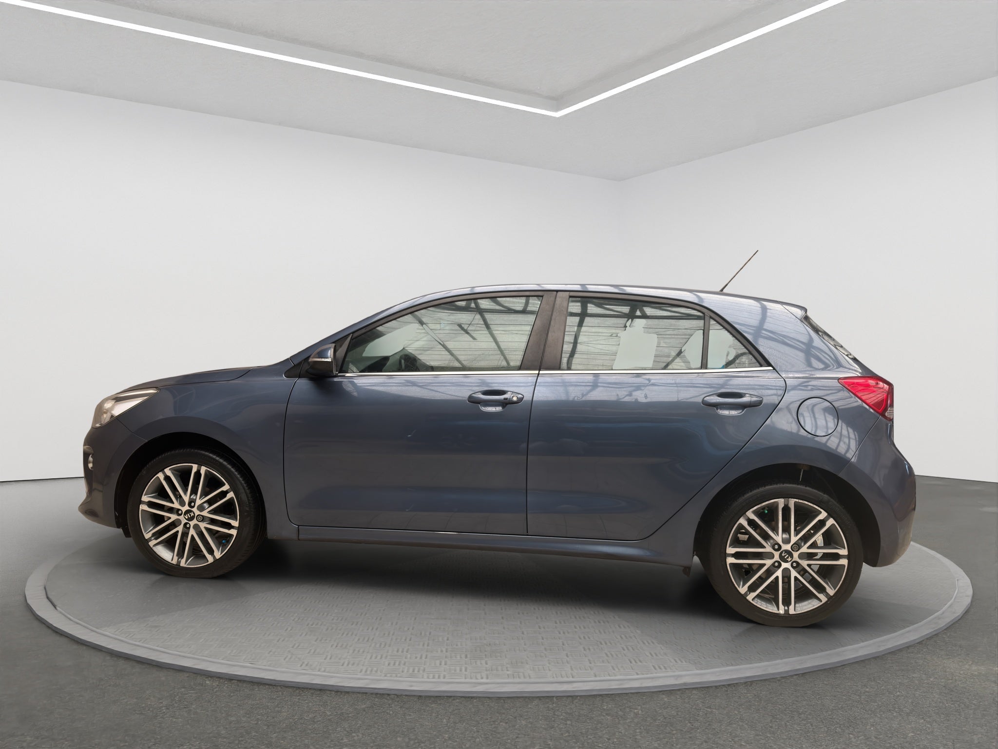 2018 Kia RIO 5 PTS HB EX TM6 VE QC F NIEBLA RA-15