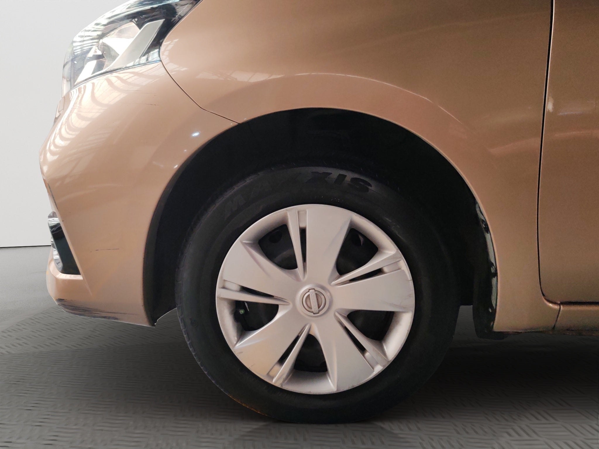 2021 Nissan MARCH 5 PTS HB SENSE TM5 AAC R-14