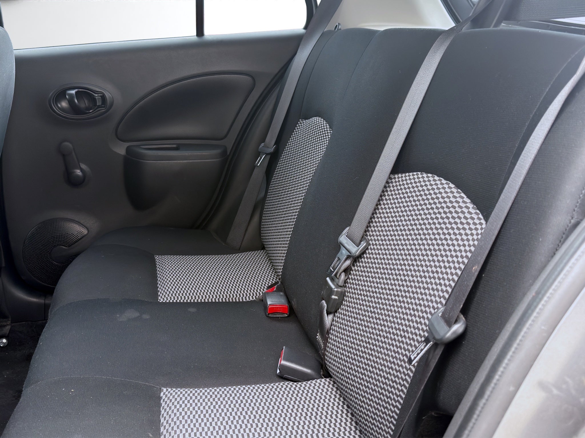 2023 Nissan MARCH 5 PTS HB SENSE TM5 AAC R-14