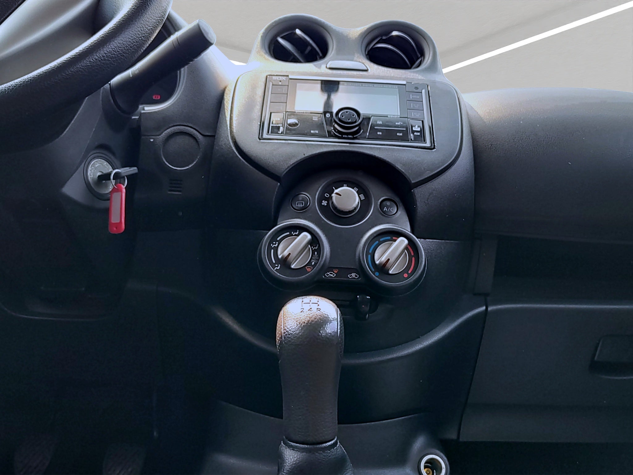 2022 Nissan V-DRIVE 4 PTS BASE TM5 AAC R-15