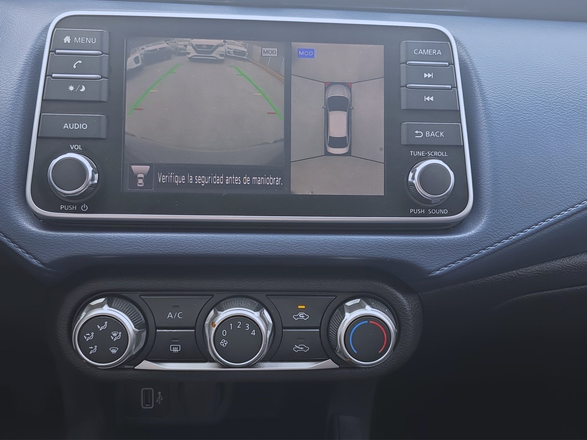 2023 Nissan VERSA 4P ADVANCE L41.6 MAN