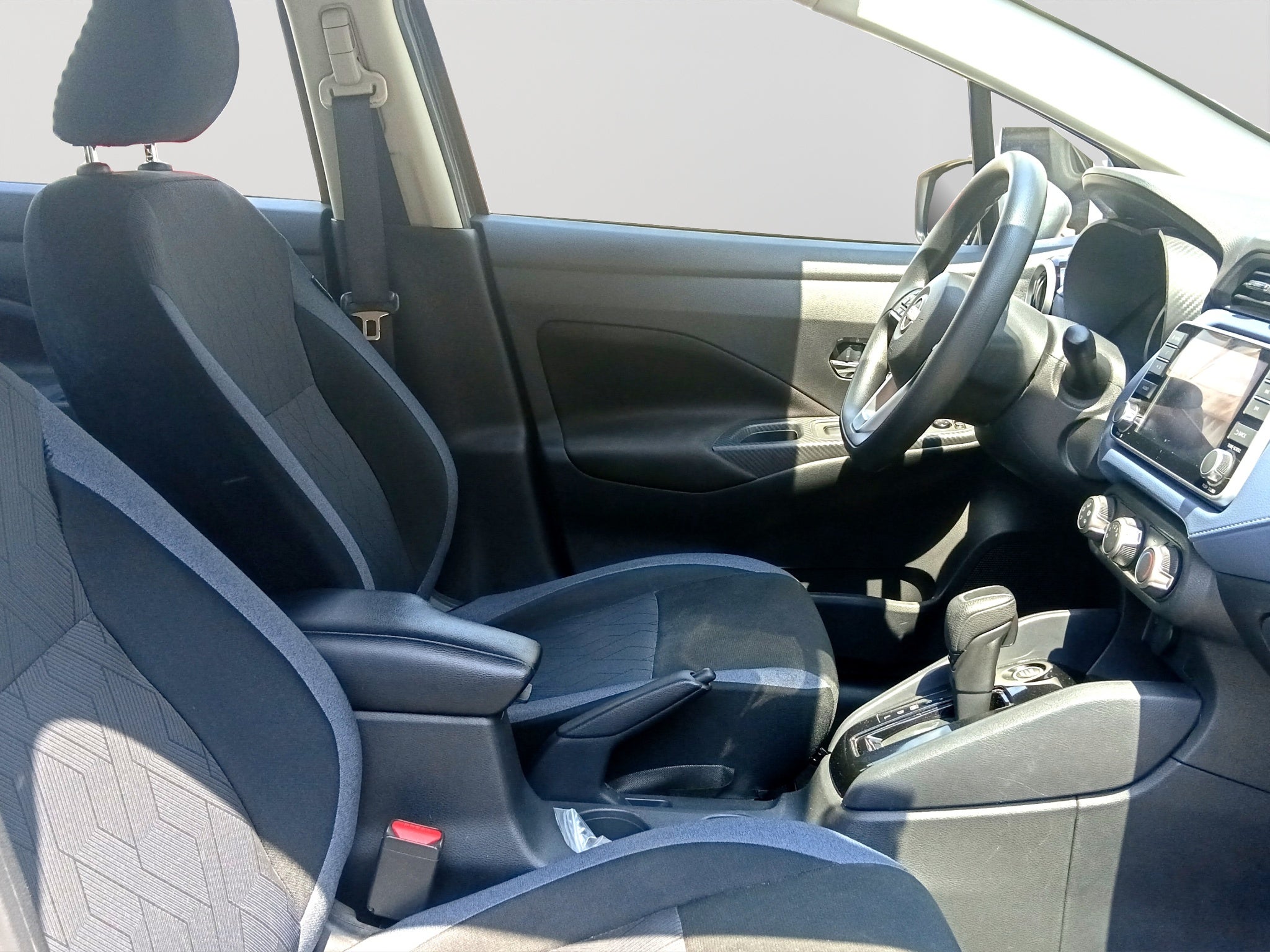 2024 Nissan VERSA 4P ADVANCE L41.6 AUT