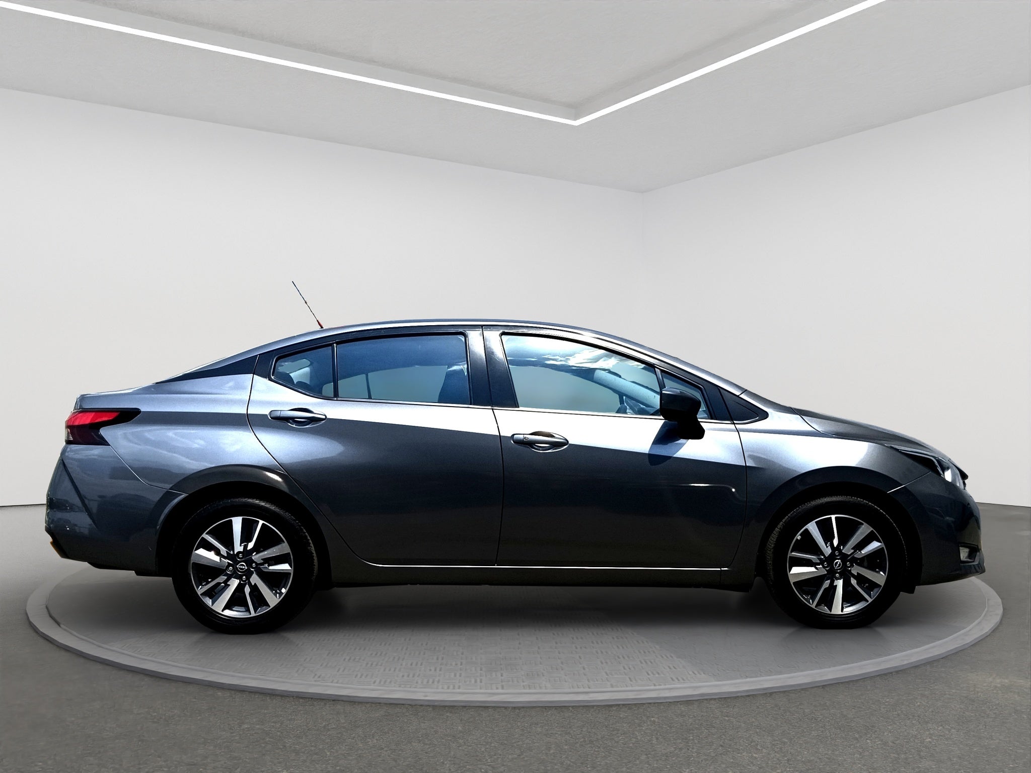 2024 Nissan VERSA 4P ADVANCE L41.6 AUT