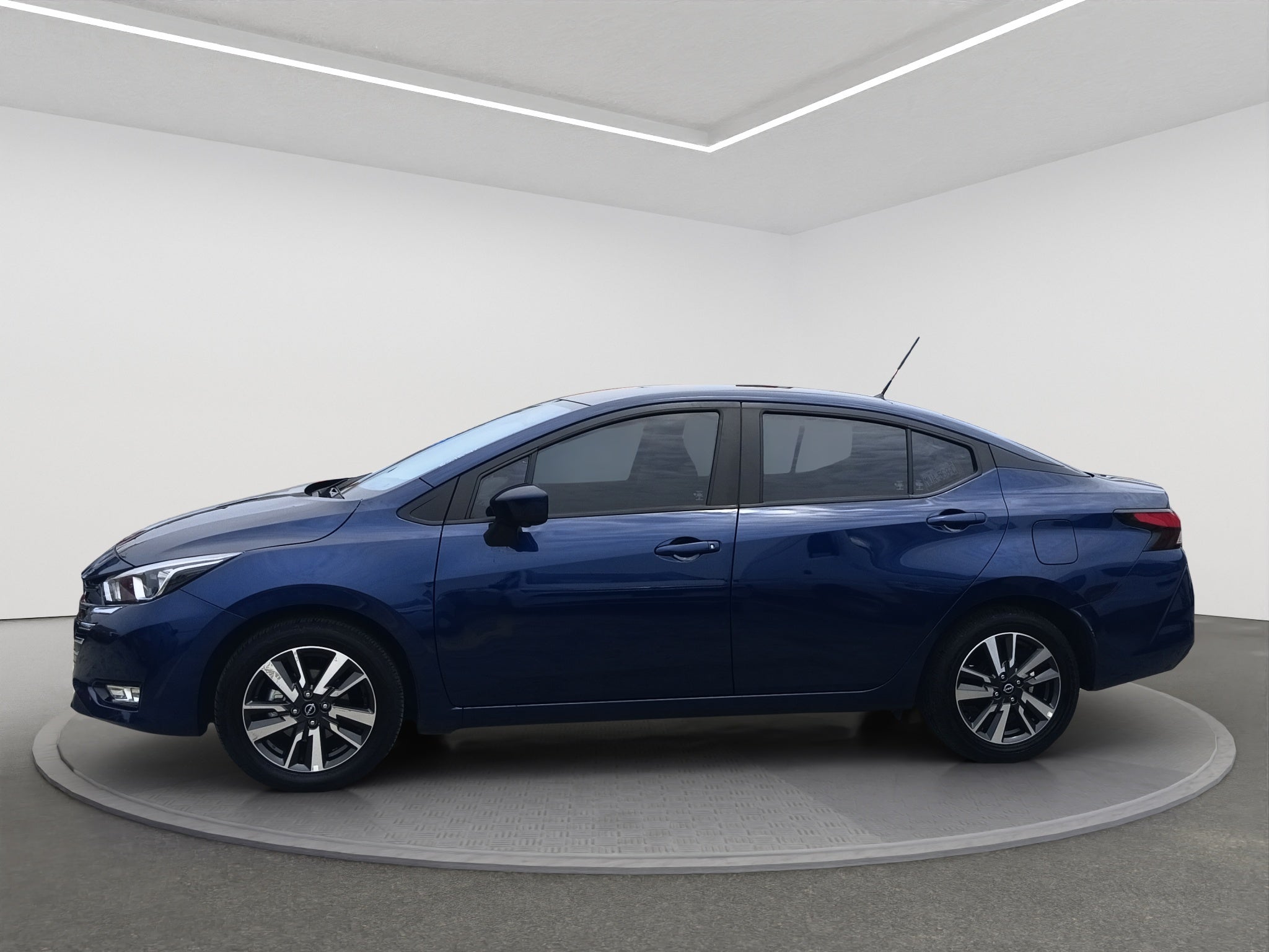 2025 Nissan VERSA 4P ADVANCE L41.6 MAN
