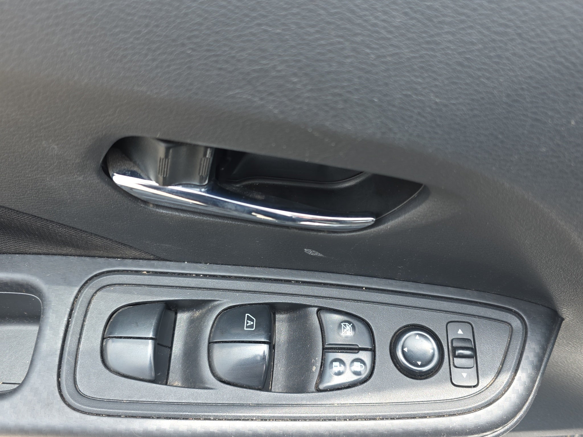2022 Nissan VERSA 4 PTS ADVANCE TM5 AAC VE F NIEBLA RA-16
