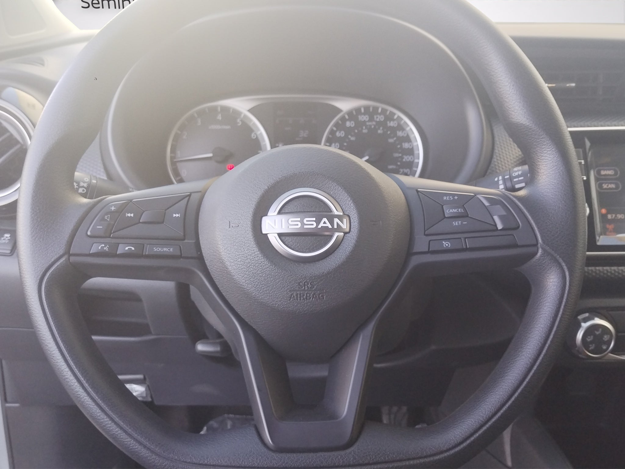 2024 Nissan KICKS PLAY ADVANCE CVT