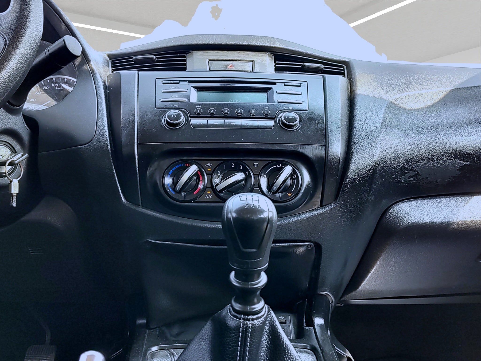 2023 Nissan NP300 FRONTIER 4 PTS SE L4 2.5L TM6 AAC VE R-16