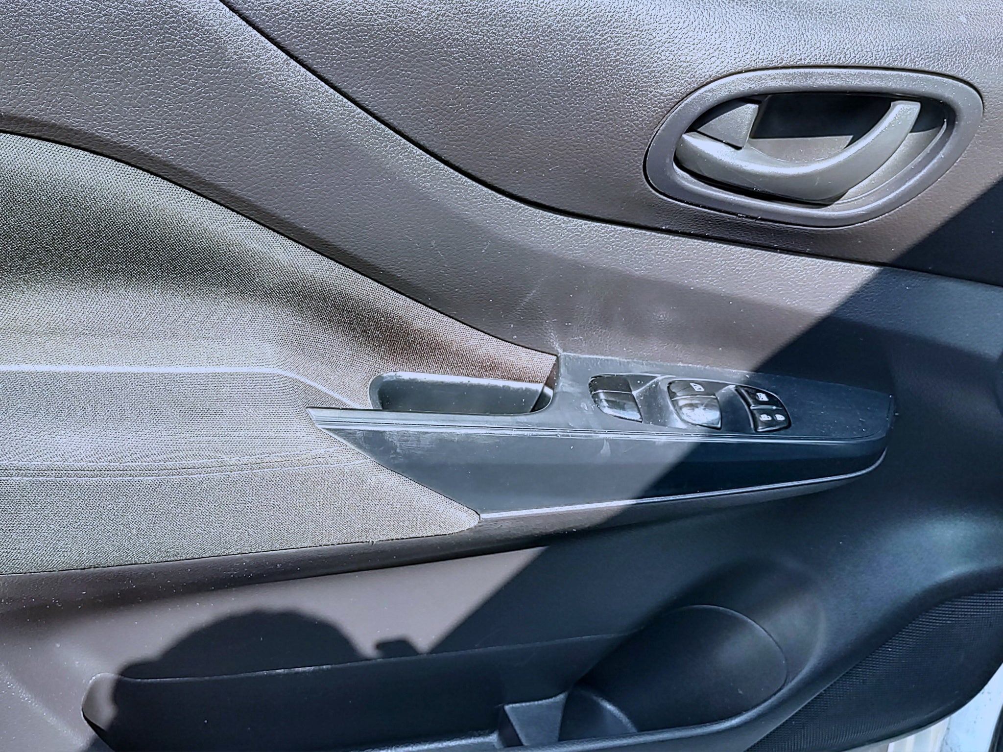 2023 Nissan NP300 FRONTIER 4 PTS SE L4 2.5L TM6 AAC VE R-16