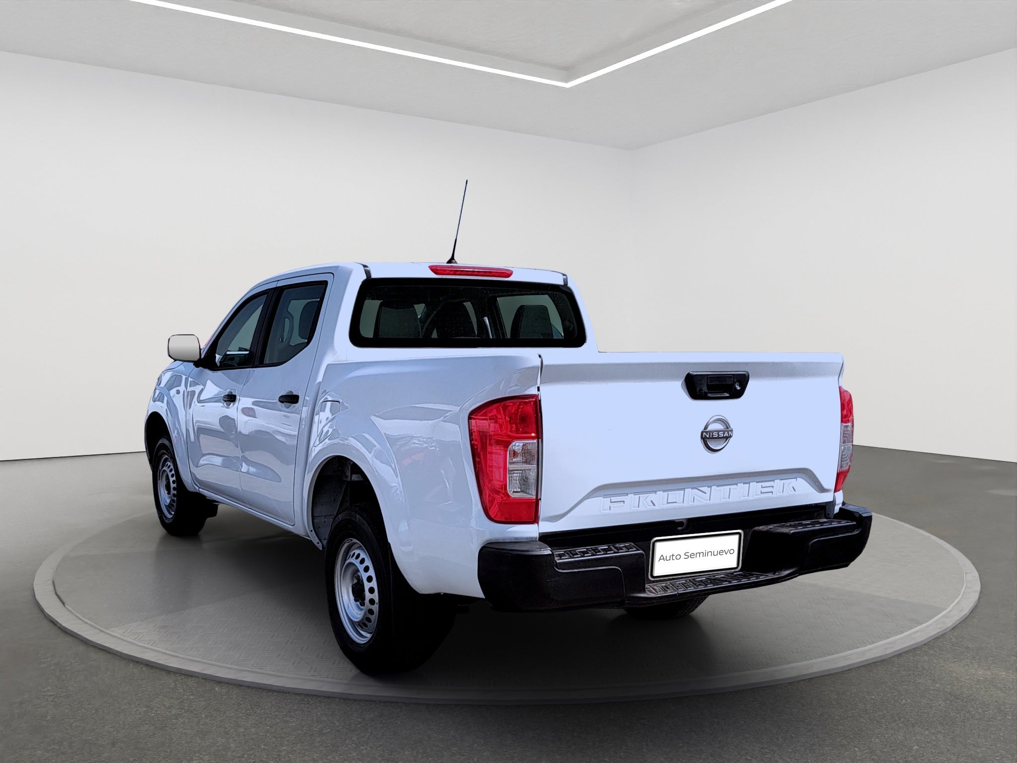 2023 Nissan NP300 FRONTIER 4 PTS SE L4 2.5L TM6 AAC VE R-16