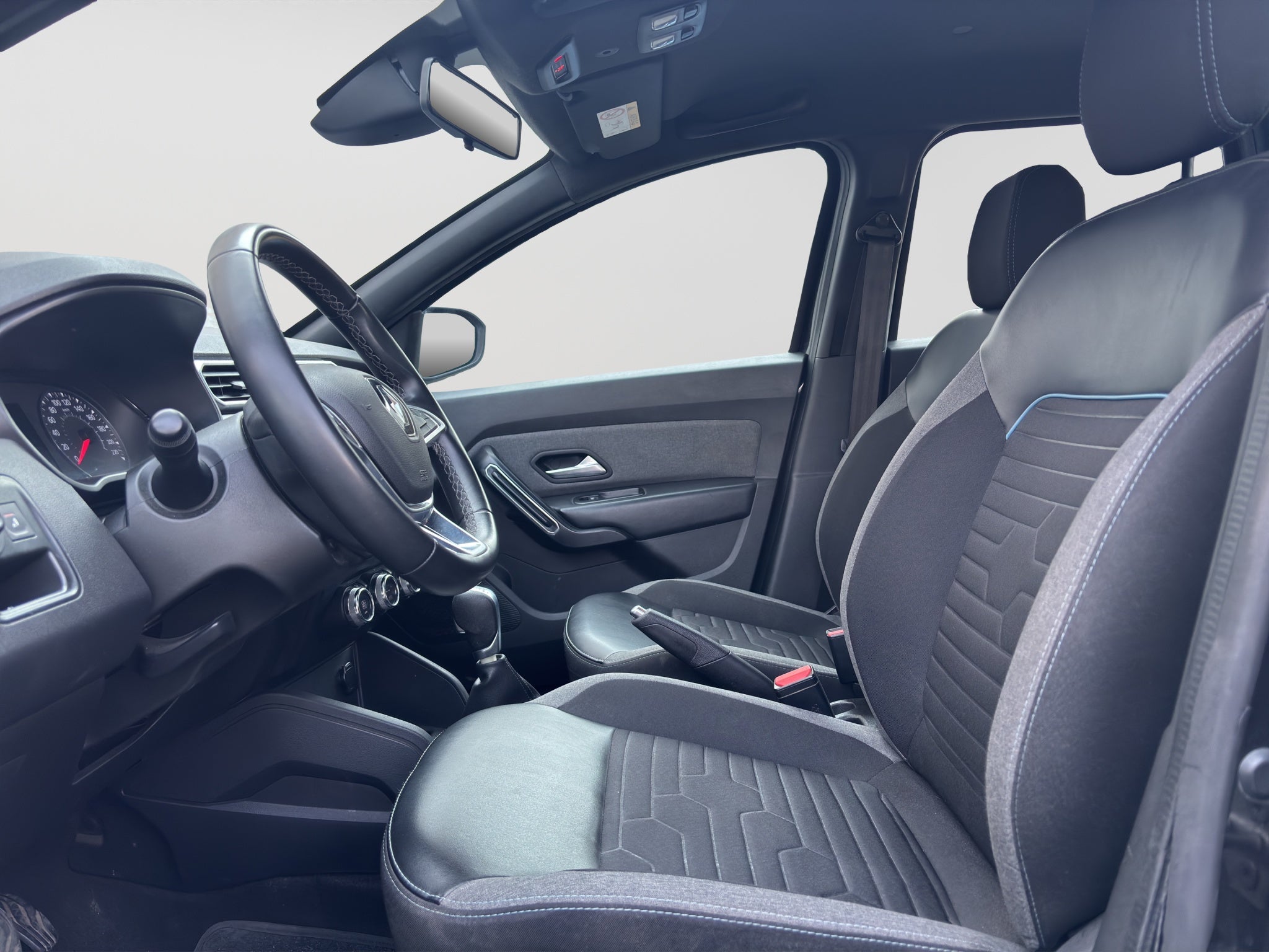 2023 RENAULT DUSTER 5 PTS ICONIC 13T TA AAC VE MP3 GPS FNIEBLA RA-17