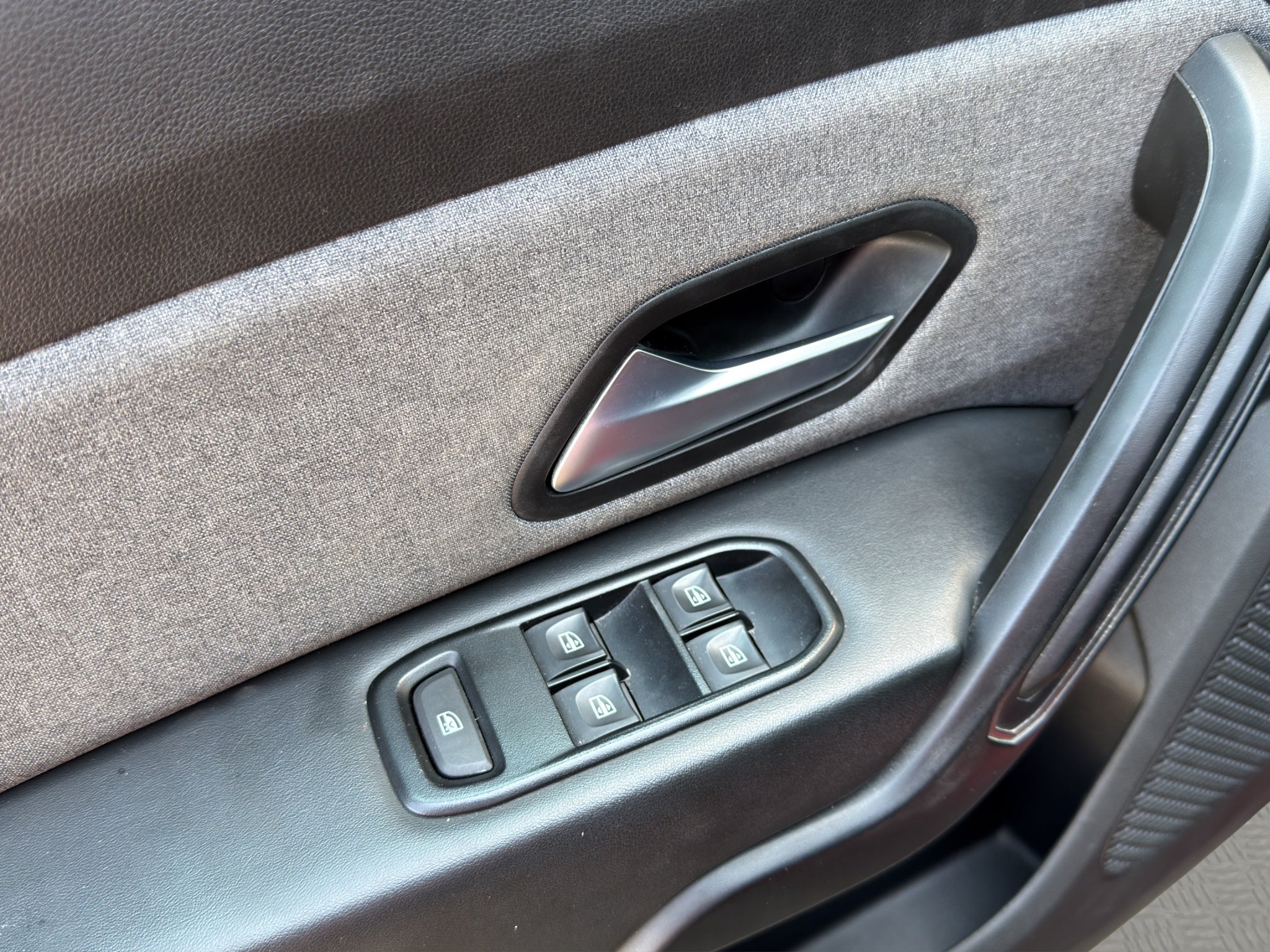 2024 RENAULT DUSTER 5P ICONIC L41.3T AUT