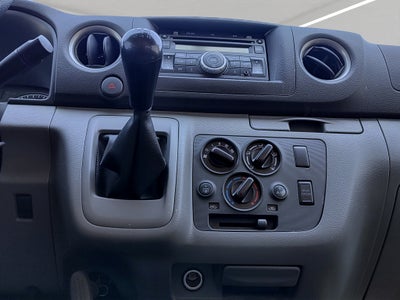 2022 Nissan URVAN 4 PTS TM5 AAC VE 12 PAS