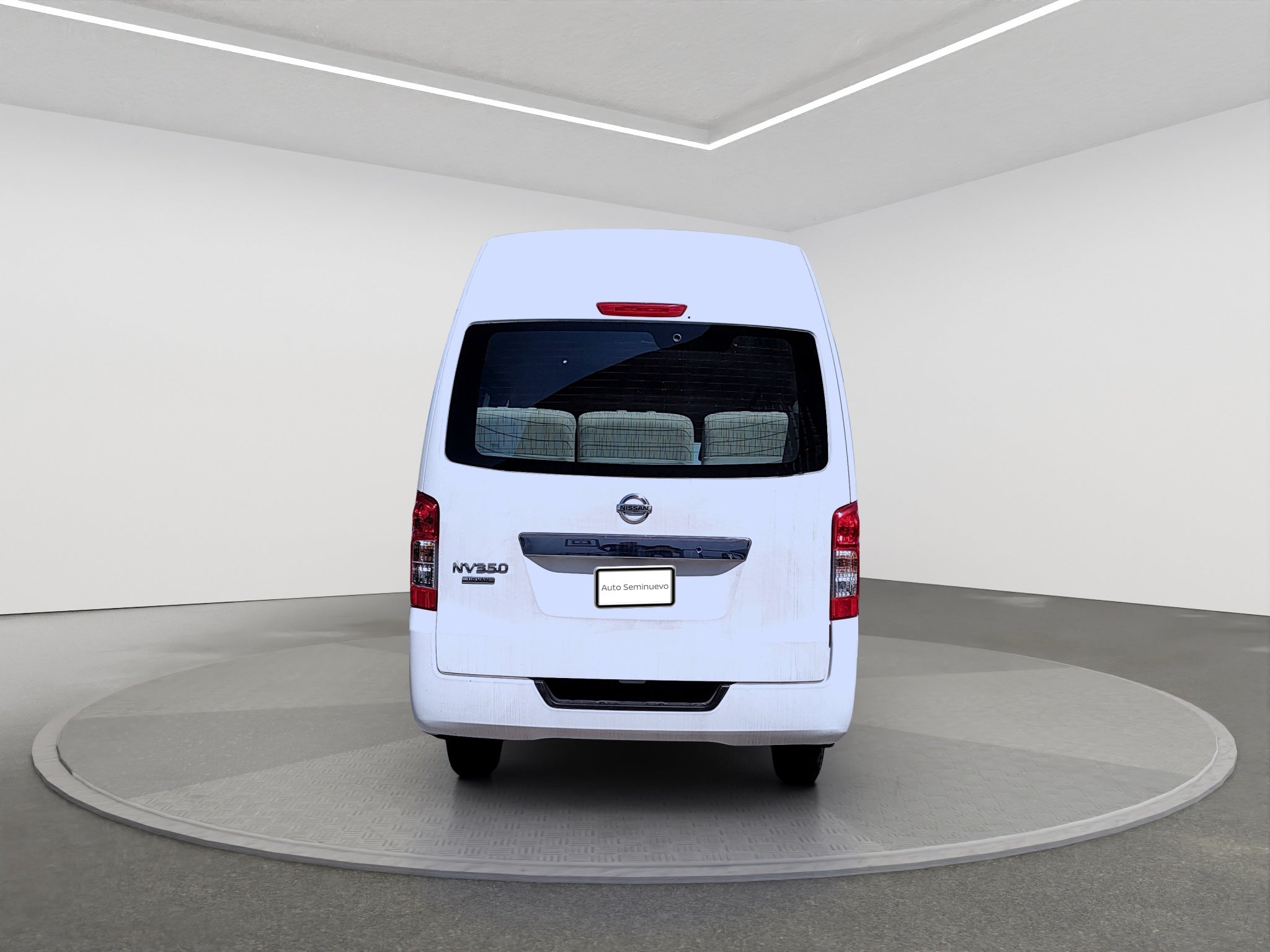 2022 Nissan URVAN 4 PTS TM5 AAC VE 12 PAS