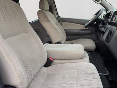 2020 Nissan URVAN 4 PTS AMPLIA TM5 AAC DESEM TRAS 15 PAS