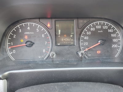 2021 Nissan URVAN 4 PTS AMPLIA TM5 AAC DESEM TRAS 15 PAS