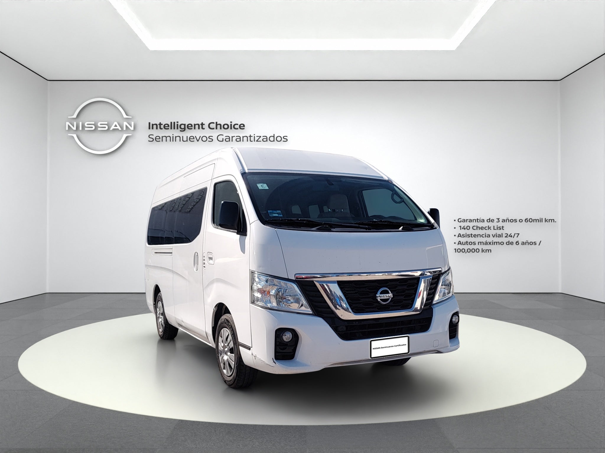 2021 Nissan URVAN 4 PTS AMPLIA TM5 AAC DESEM TRAS 15 PAS