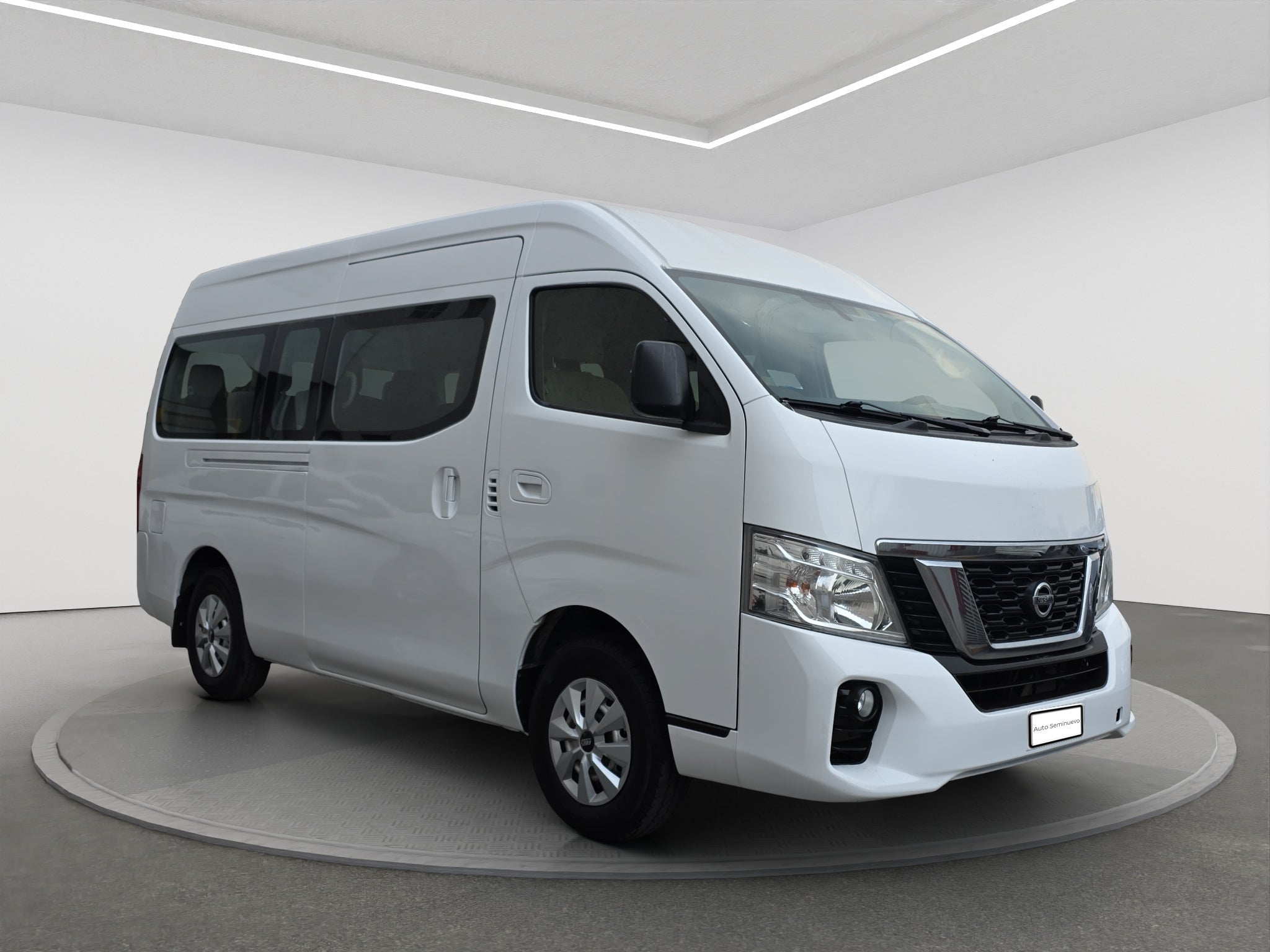 2020 Nissan URVAN 4 PTS AMPLIA TD TM5 AAC DESEM TRAS 15 PAS