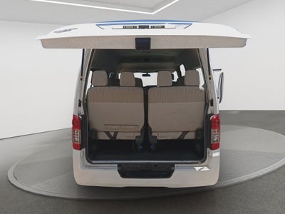 2020 Nissan URVAN 4 PTS AMPLIA TM5 AAC DESEM TRAS 15 PAS